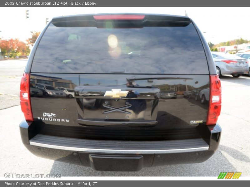 Black / Ebony 2009 Chevrolet Suburban LTZ 4x4