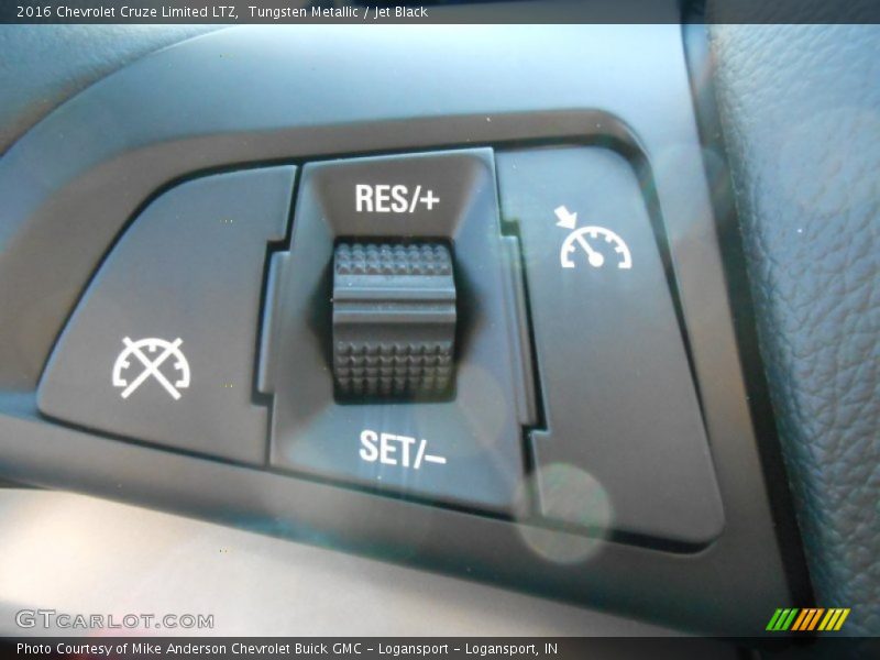 Tungsten Metallic / Jet Black 2016 Chevrolet Cruze Limited LTZ