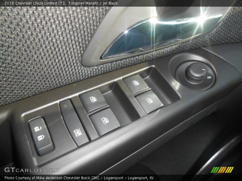 Tungsten Metallic / Jet Black 2016 Chevrolet Cruze Limited LTZ