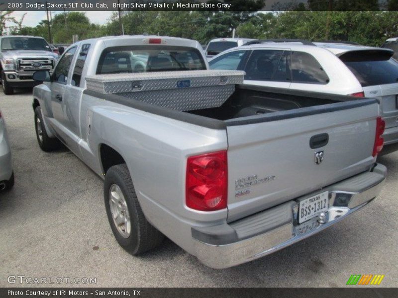 Bright Silver Metallic / Medium Slate Gray 2005 Dodge Dakota SLT Club Cab