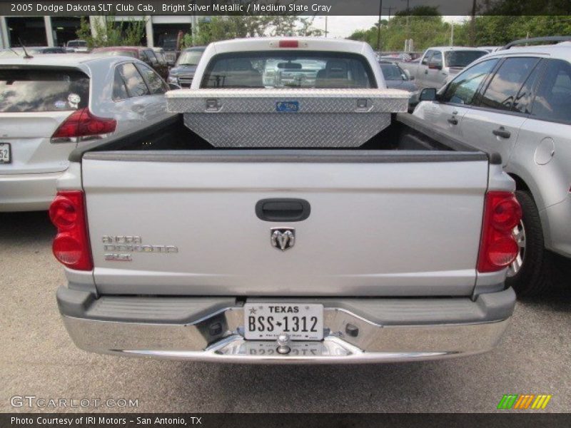 Bright Silver Metallic / Medium Slate Gray 2005 Dodge Dakota SLT Club Cab