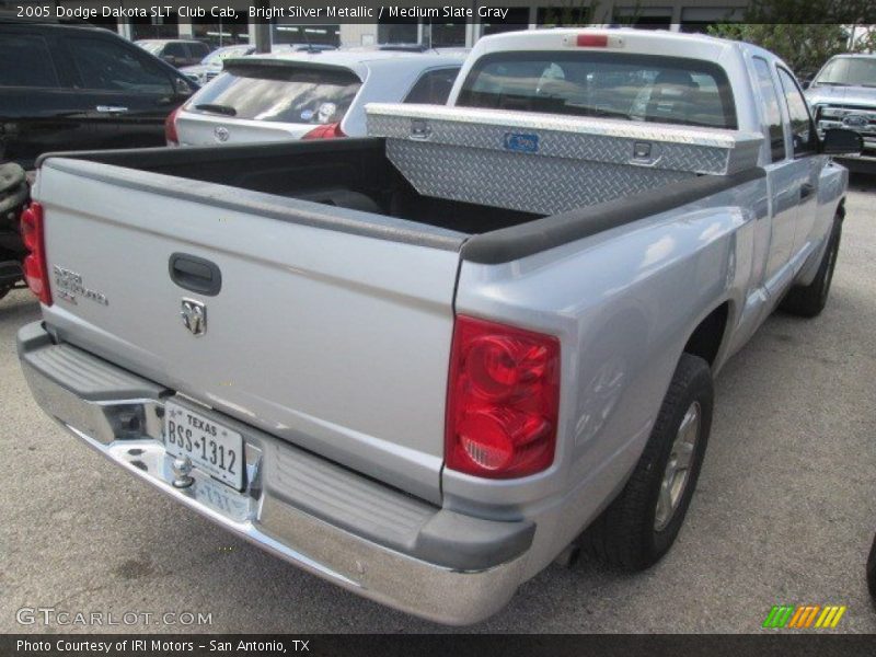 Bright Silver Metallic / Medium Slate Gray 2005 Dodge Dakota SLT Club Cab