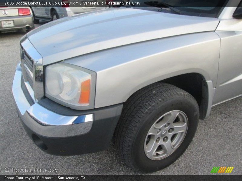 Bright Silver Metallic / Medium Slate Gray 2005 Dodge Dakota SLT Club Cab