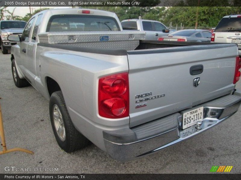 Bright Silver Metallic / Medium Slate Gray 2005 Dodge Dakota SLT Club Cab