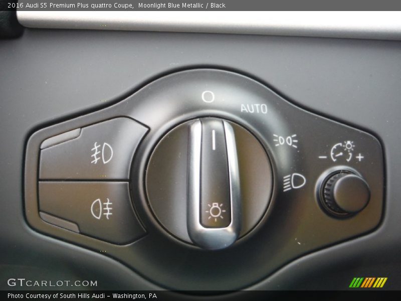 Controls of 2016 S5 Premium Plus quattro Coupe