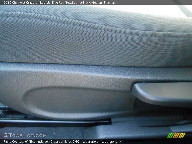 Blue Ray Metallic / Jet Black/Medium Titanium 2016 Chevrolet Cruze Limited LS
