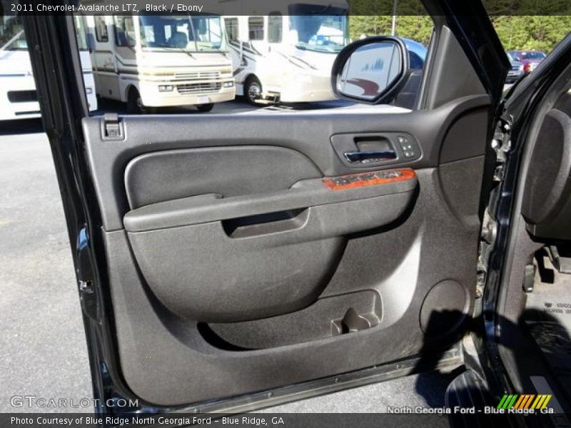 Black / Ebony 2011 Chevrolet Avalanche LTZ