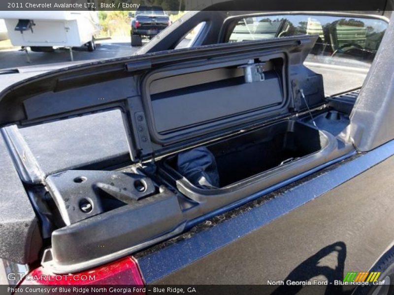 Black / Ebony 2011 Chevrolet Avalanche LTZ