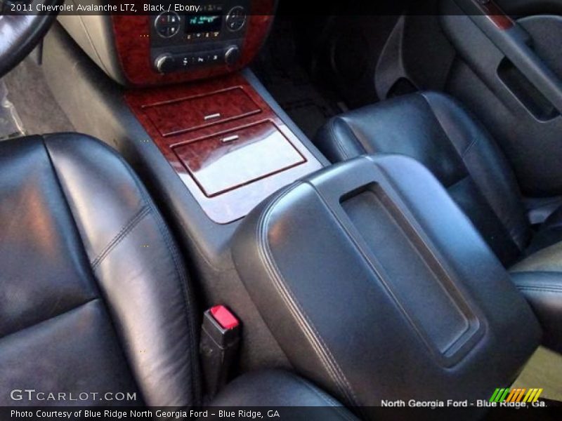 Black / Ebony 2011 Chevrolet Avalanche LTZ
