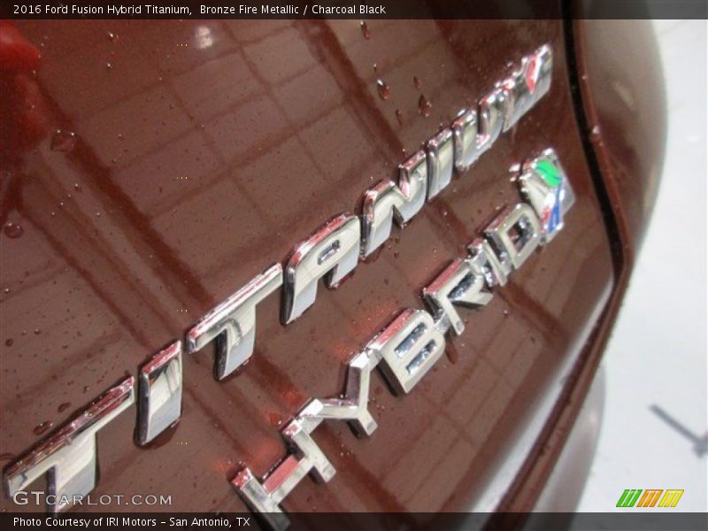  2016 Fusion Hybrid Titanium Logo