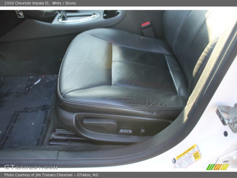 White / Ebony 2009 Chevrolet Impala SS