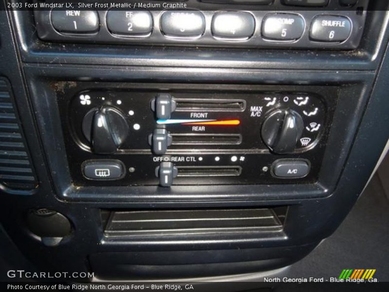 Silver Frost Metallic / Medium Graphite 2003 Ford Windstar LX