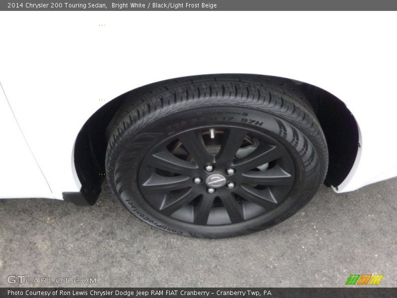 Bright White / Black/Light Frost Beige 2014 Chrysler 200 Touring Sedan