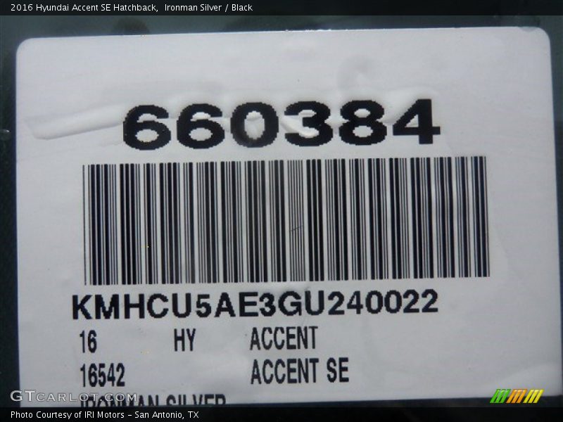 Ironman Silver / Black 2016 Hyundai Accent SE Hatchback