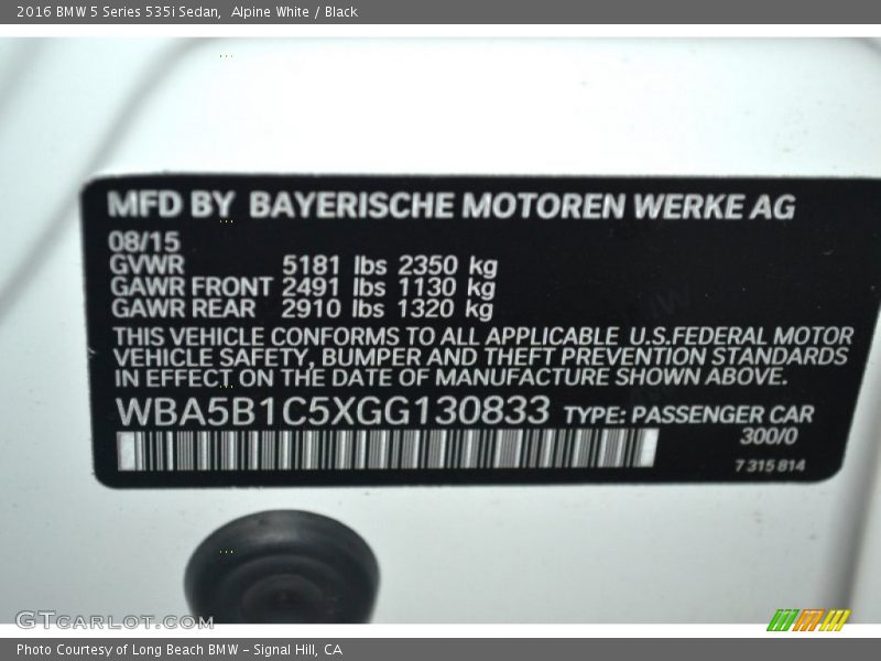 Alpine White / Black 2016 BMW 5 Series 535i Sedan
