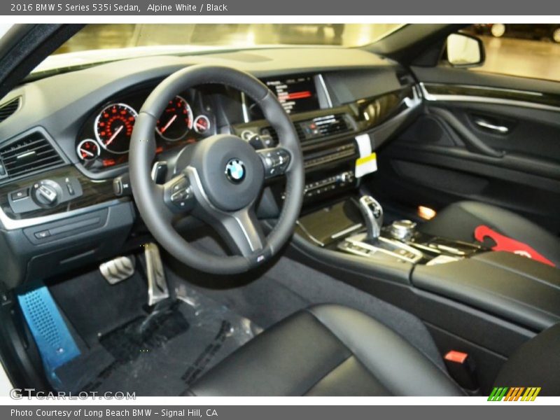 Alpine White / Black 2016 BMW 5 Series 535i Sedan