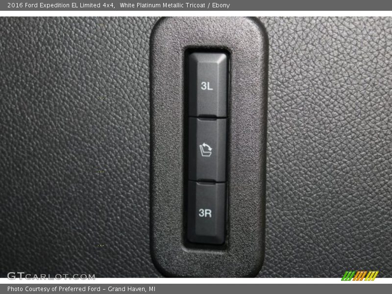 White Platinum Metallic Tricoat / Ebony 2016 Ford Expedition EL Limited 4x4