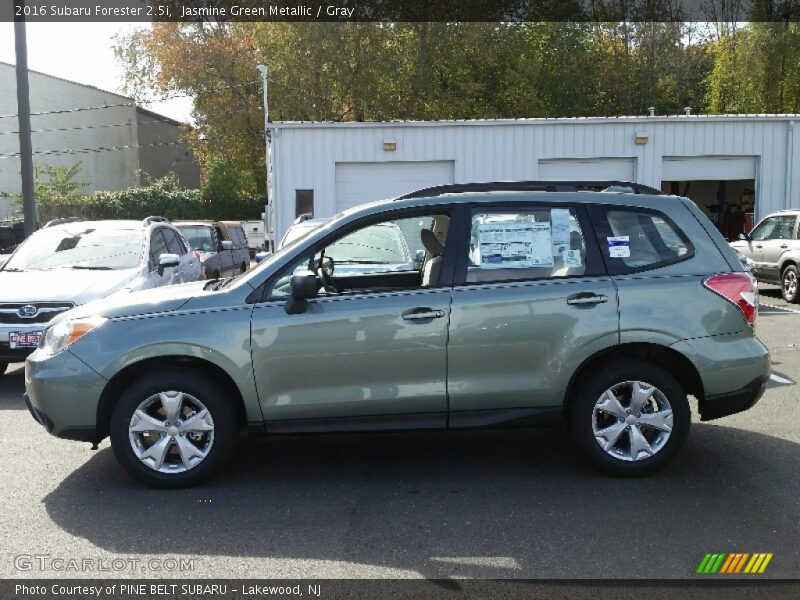 Jasmine Green Metallic / Gray 2016 Subaru Forester 2.5i