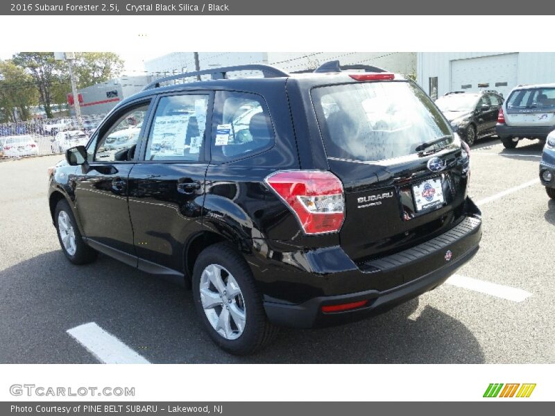 Crystal Black Silica / Black 2016 Subaru Forester 2.5i