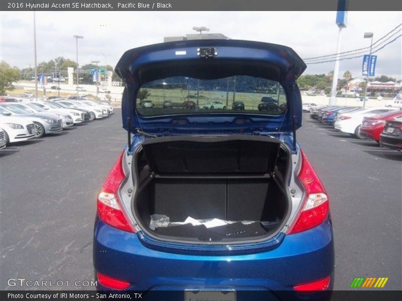 Pacific Blue / Black 2016 Hyundai Accent SE Hatchback