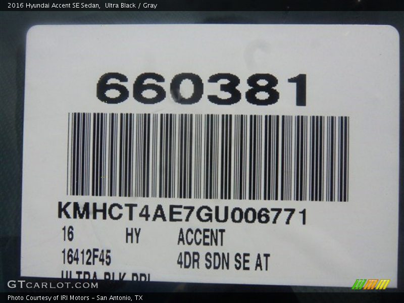 Ultra Black / Gray 2016 Hyundai Accent SE Sedan