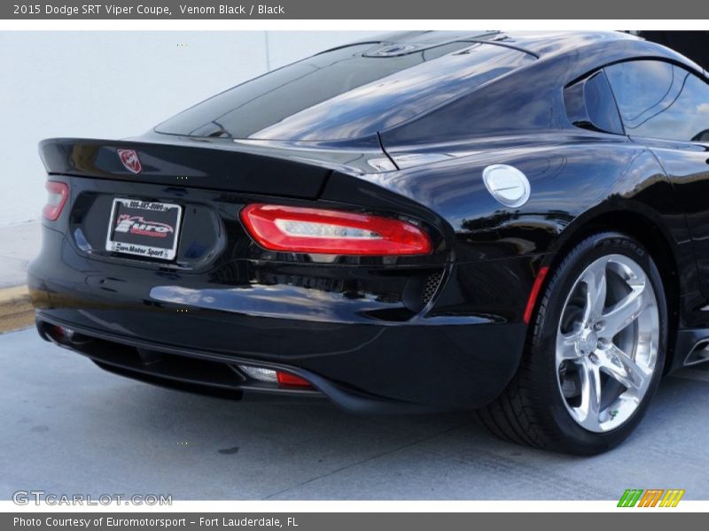 Venom Black / Black 2015 Dodge SRT Viper Coupe