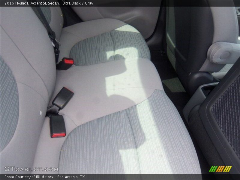 Ultra Black / Gray 2016 Hyundai Accent SE Sedan