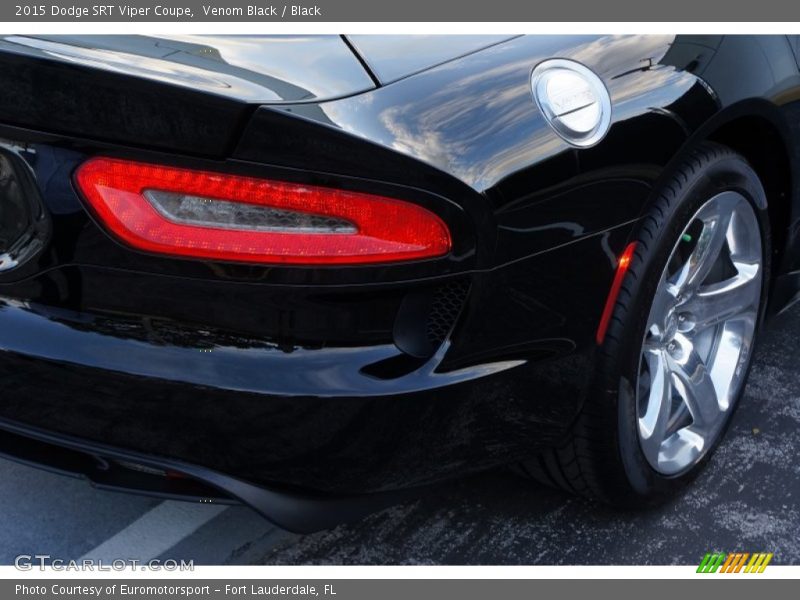 Venom Black / Black 2015 Dodge SRT Viper Coupe