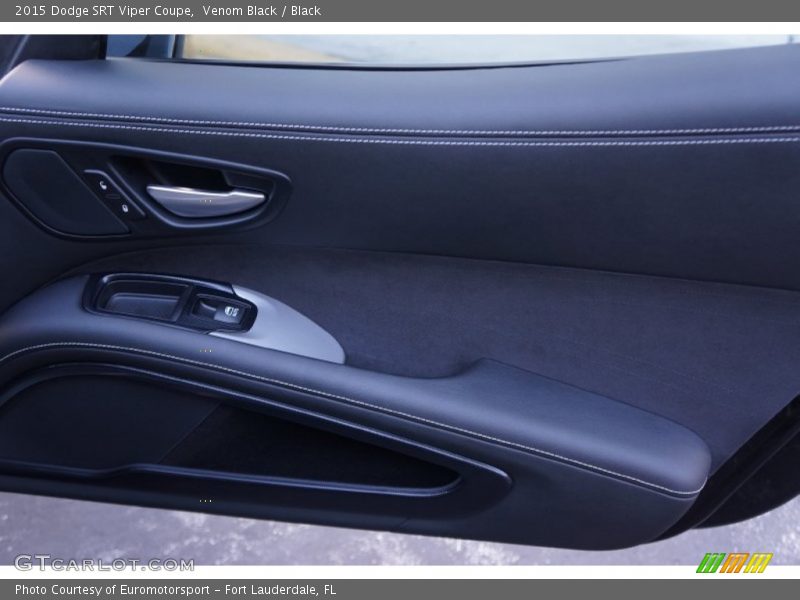 Door Panel of 2015 SRT Viper Coupe