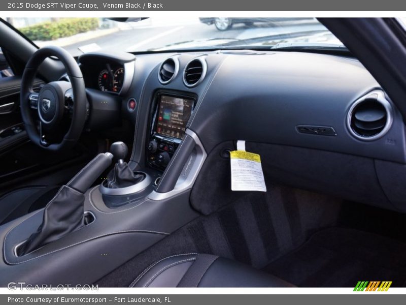 Dashboard of 2015 SRT Viper Coupe