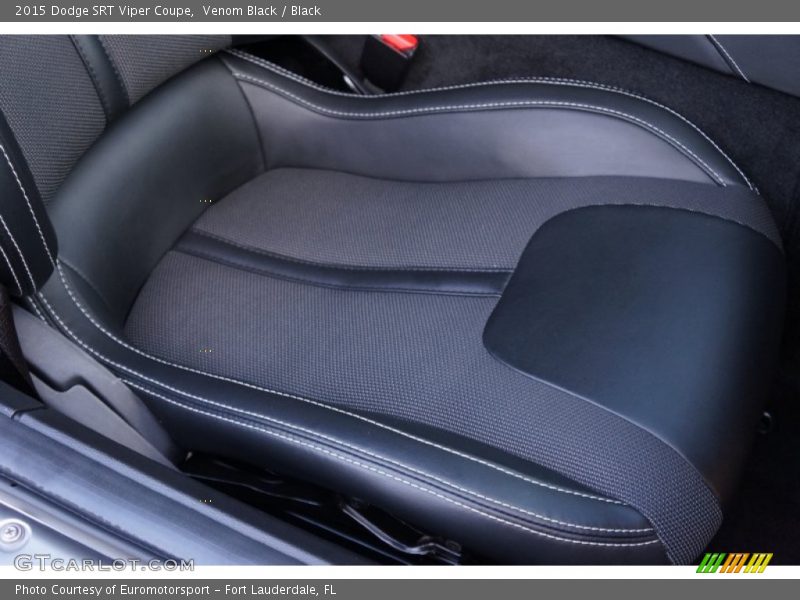 Front Seat of 2015 SRT Viper Coupe