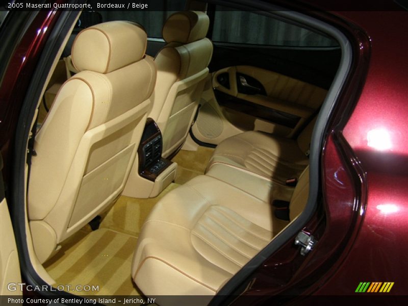 Bordeaux / Beige 2005 Maserati Quattroporte