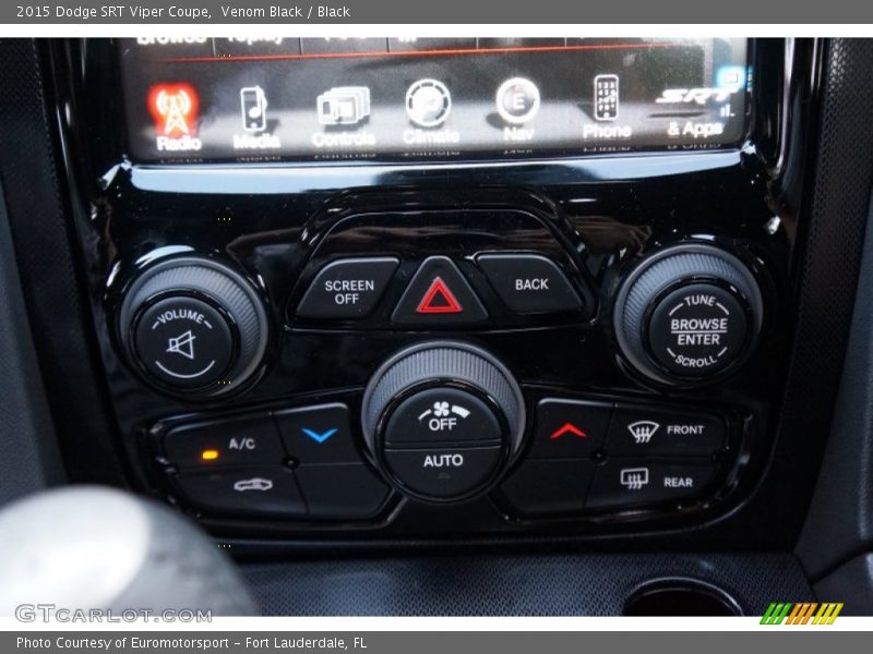 Controls of 2015 SRT Viper Coupe