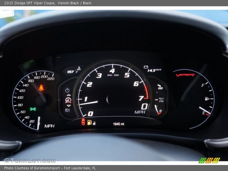  2015 SRT Viper Coupe Coupe Gauges