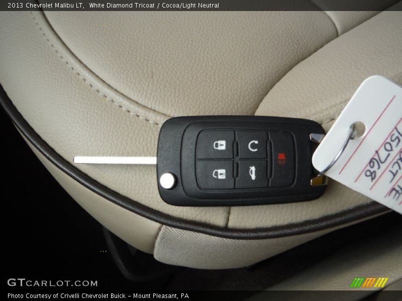White Diamond Tricoat / Cocoa/Light Neutral 2013 Chevrolet Malibu LT