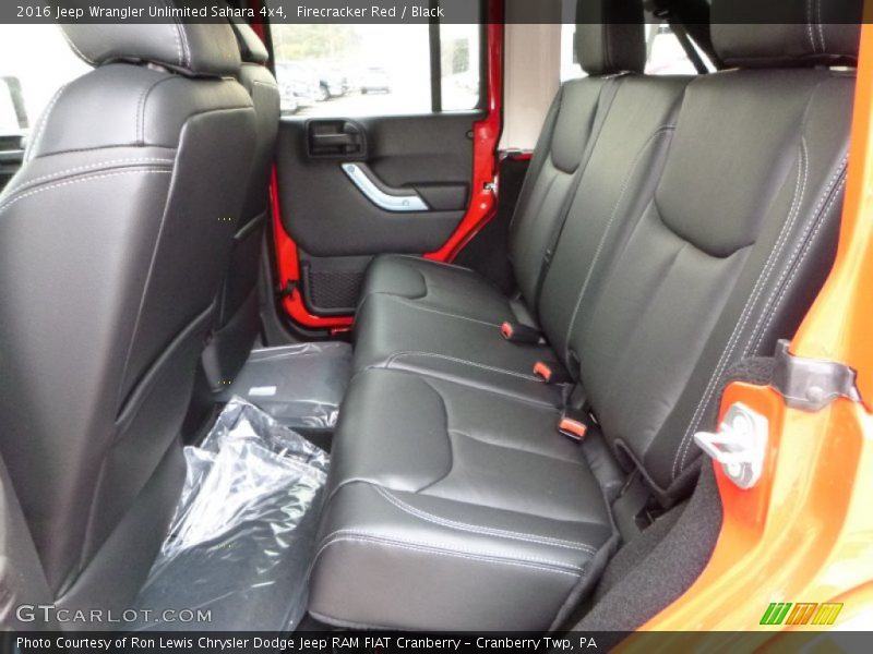 Firecracker Red / Black 2016 Jeep Wrangler Unlimited Sahara 4x4