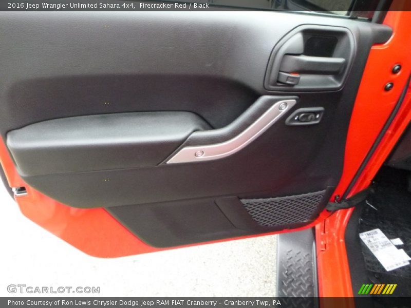 Door Panel of 2016 Wrangler Unlimited Sahara 4x4