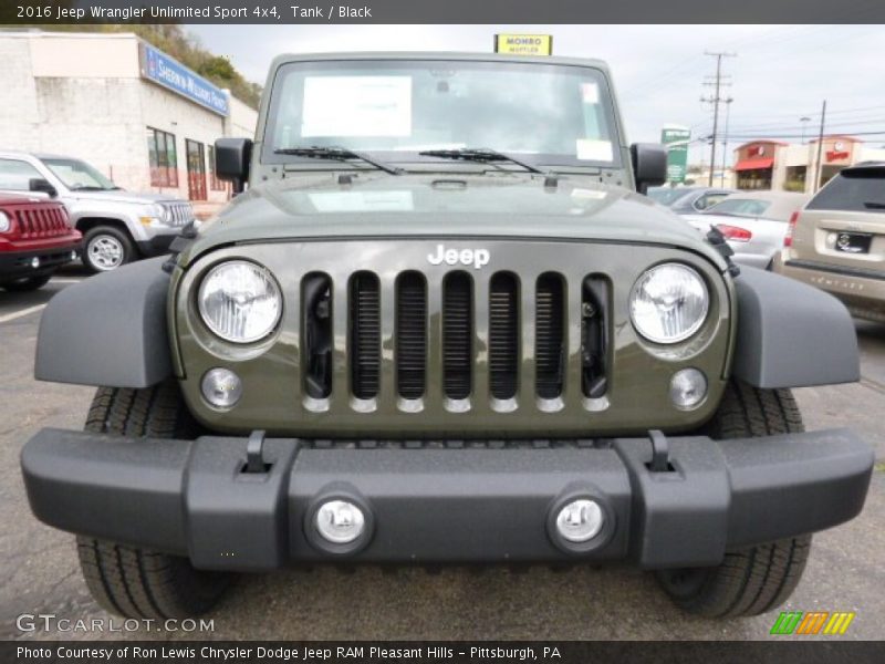 Tank / Black 2016 Jeep Wrangler Unlimited Sport 4x4