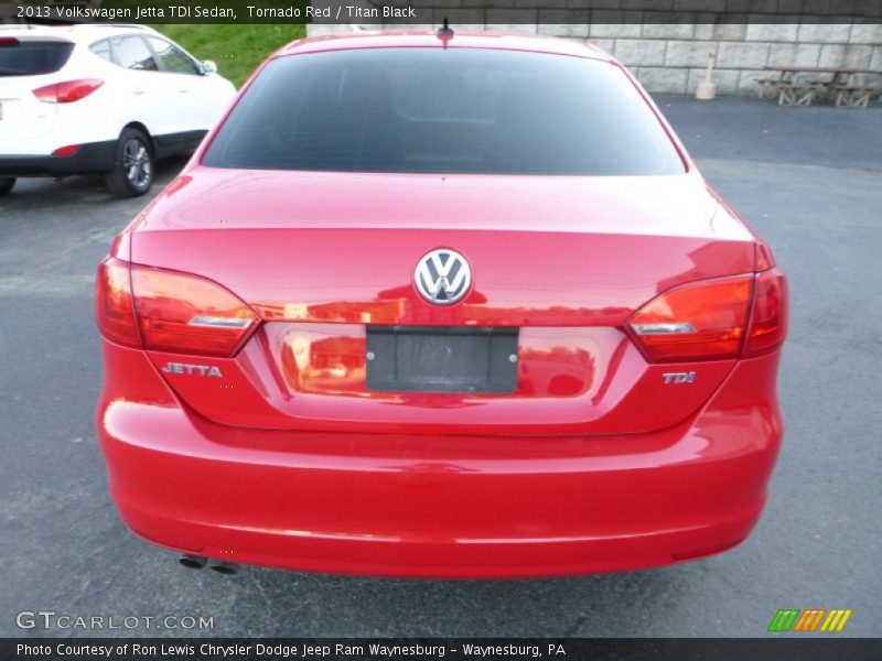 Tornado Red / Titan Black 2013 Volkswagen Jetta TDI Sedan