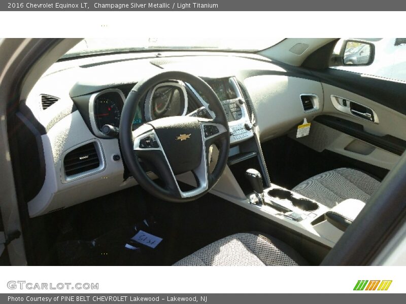 Champagne Silver Metallic / Light Titanium 2016 Chevrolet Equinox LT