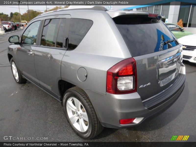 Mineral Gray Metallic / Dark Slate Gray/Light Pebble 2014 Jeep Compass Latitude 4x4