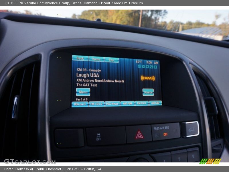 White Diamond Tricoat / Medium Titanium 2016 Buick Verano Convenience Group