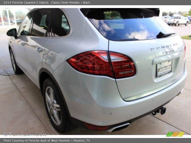 Classic Silver Metallic / Black 2014 Porsche Cayenne S Hybrid