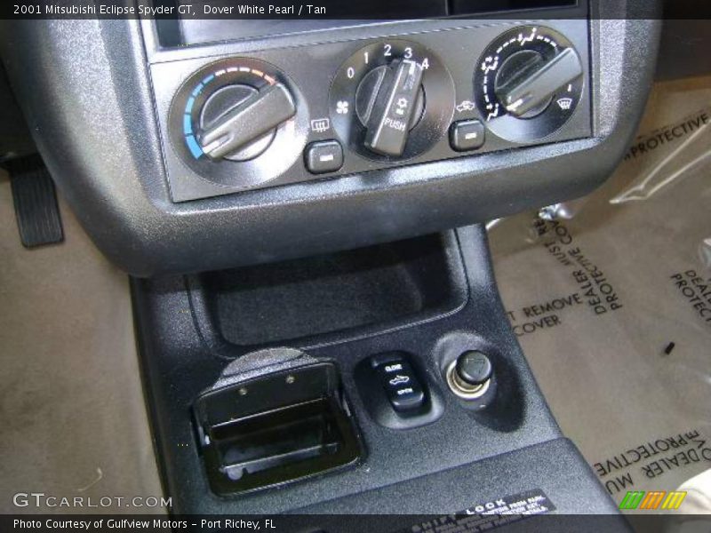 Dover White Pearl / Tan 2001 Mitsubishi Eclipse Spyder GT