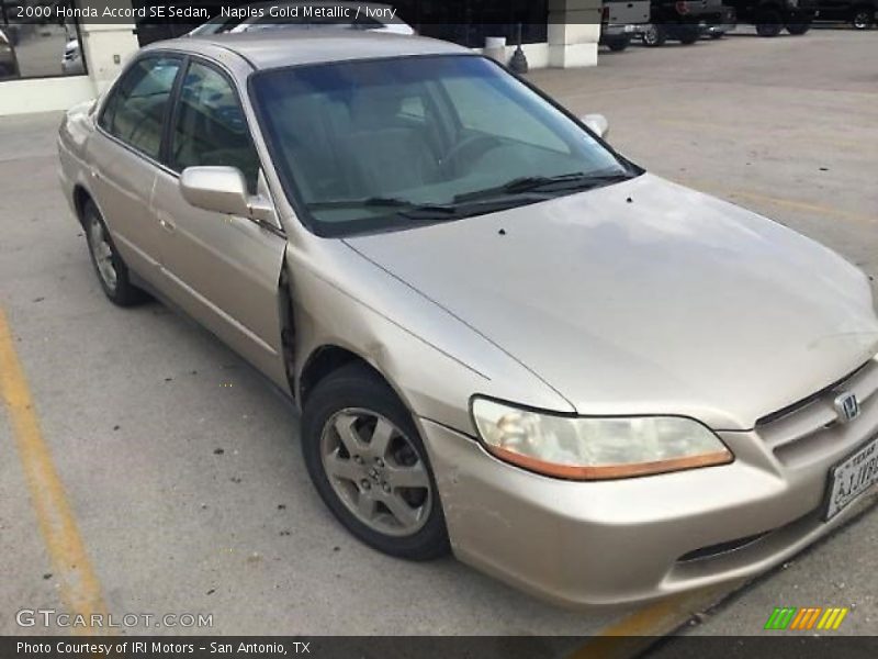 Naples Gold Metallic / Ivory 2000 Honda Accord SE Sedan