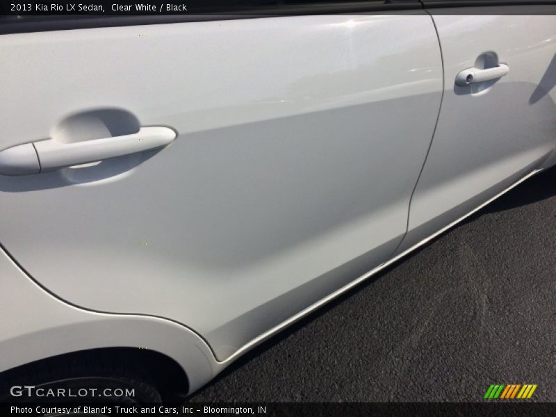 Clear White / Black 2013 Kia Rio LX Sedan