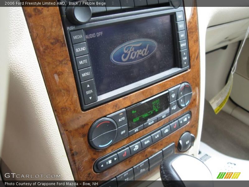 Black / Pebble Beige 2006 Ford Freestyle Limited AWD