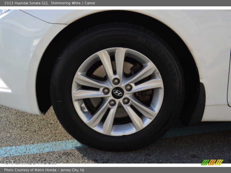 Shimmering White / Camel 2013 Hyundai Sonata GLS
