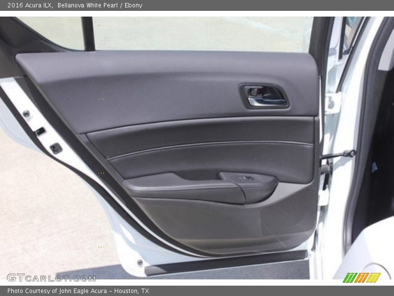 Bellanova White Pearl / Ebony 2016 Acura ILX