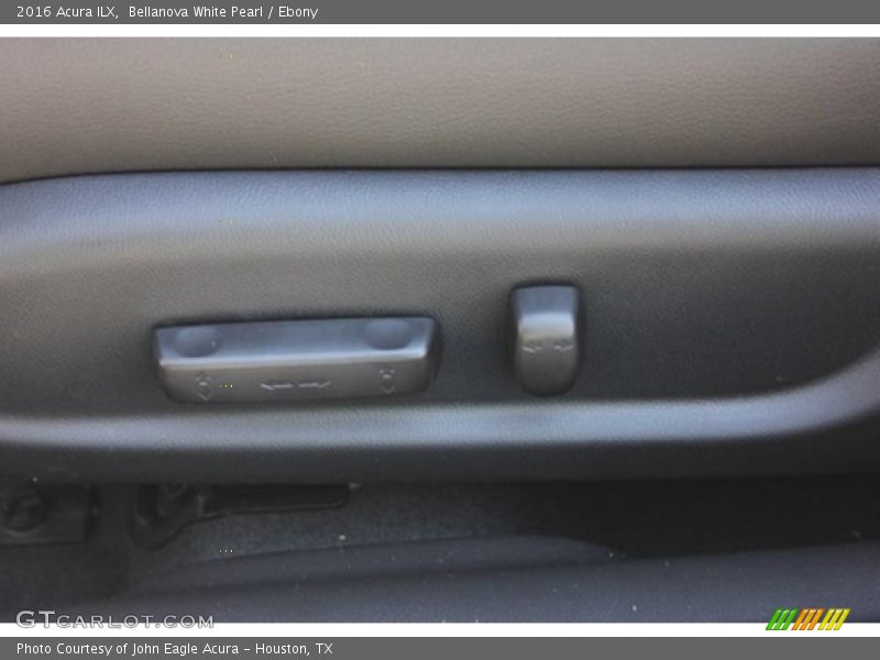 Bellanova White Pearl / Ebony 2016 Acura ILX